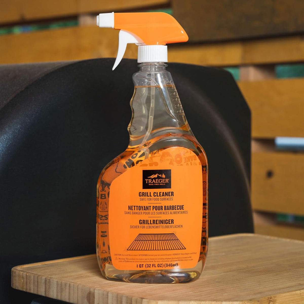 Traeger Grills BAC679 Grill Cleaner Spray Bottle, Grease Cutter, Keep Grill Shiny, No Harmful Chemicals, Citrus Scent, 946ml