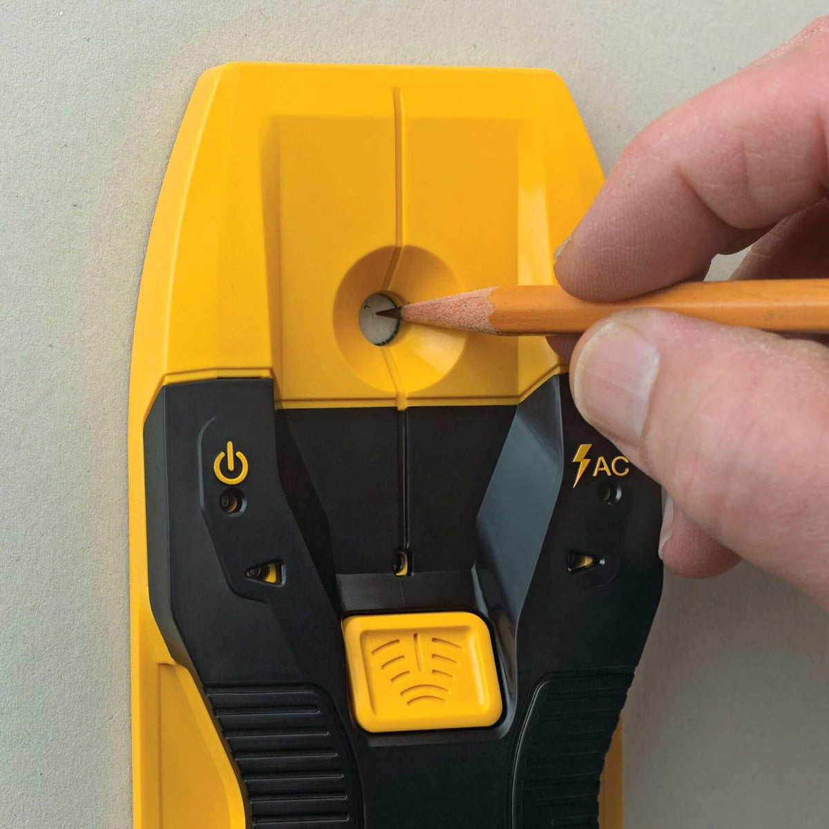 DEWALT Stud Finder, 3/4”, Locate Framing Studs Efficiently with LED Arrows, Ideal for Wood and Metal, AAA Batteries Included (DW0100)